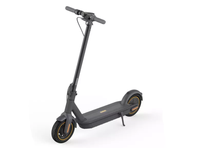 Xiaomi vs Pure electric scooters - four head to heads – Electroheads