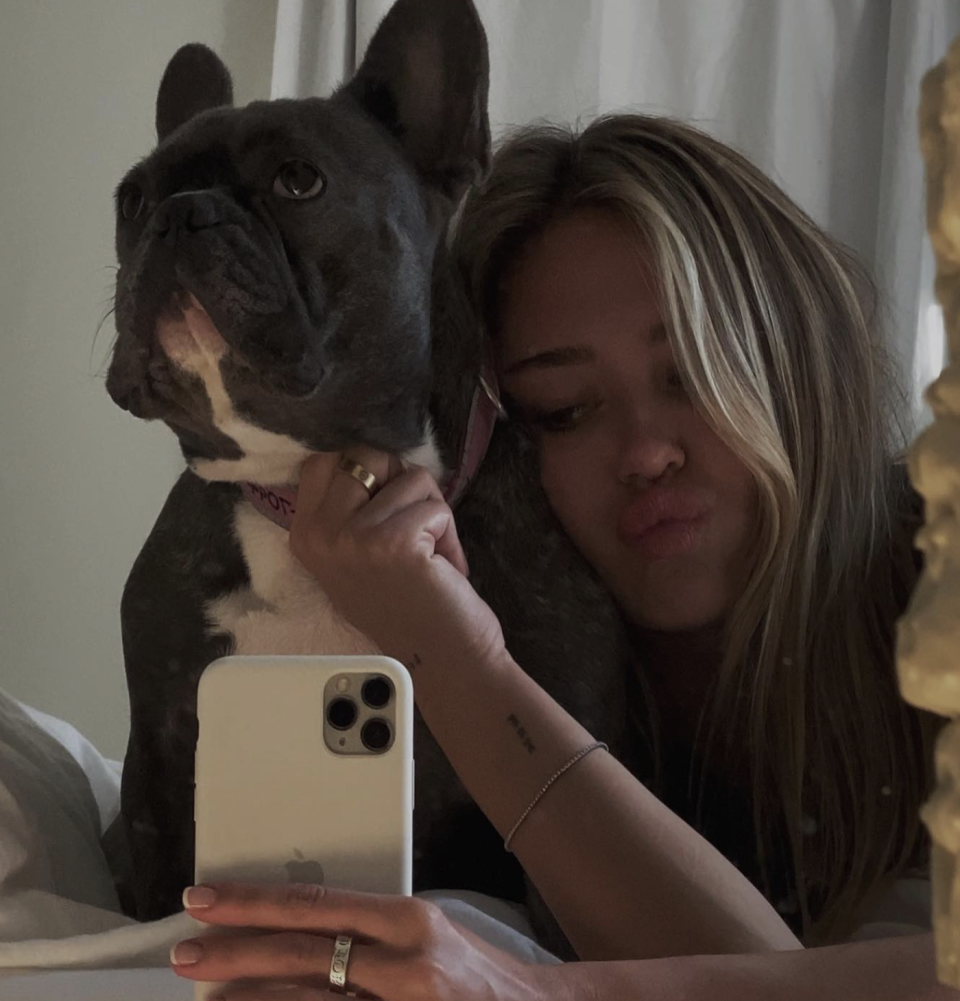 Hamlin's sister, Delilah Belle Hamlin, has a French bulldog like the one pictured in The Perfect Magazine. 