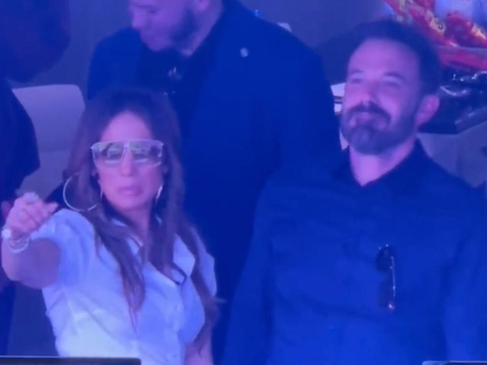 People love the Jennifer Lopez and Ben Affleck cameos at the Super Bowl (NBC)