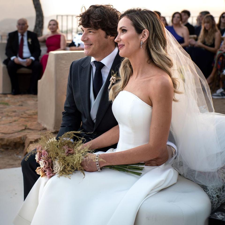 Jordi Cruz y Rebecca Lima en un momento de su boda