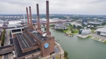 Täglich fahren Millionen Deutsche mit dem Auto zur Arbeit oder zum Einkaufen. Die zehn Landkreise, in denen die meisten Autokilometer zurückgelegt werden.