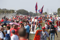 <p>Thousands of supporters of US President Donald Trump form a long queue for a rally at the Orlando Melbourne International Airport on February 18, 2017. (Gregg Newton/Getty Images) </p>