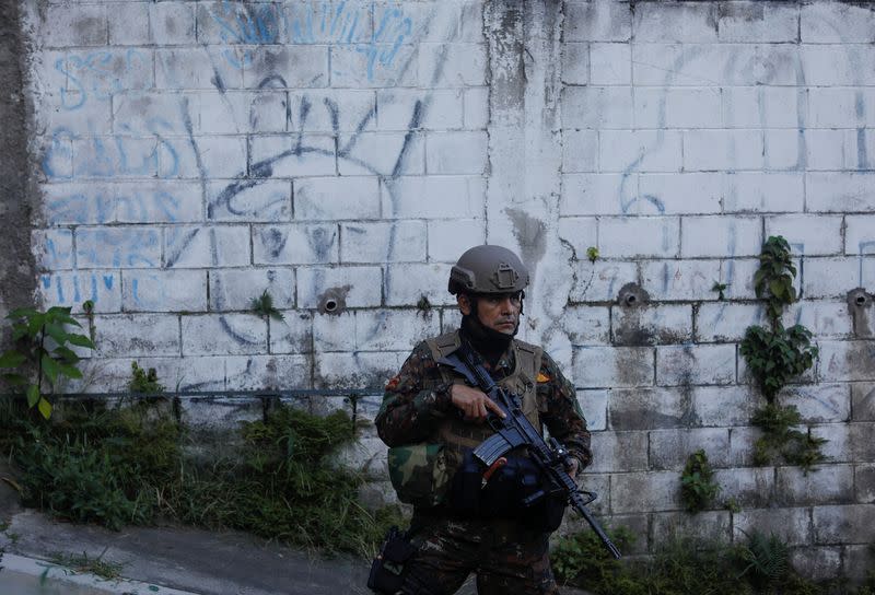 Government deploys 10,000 troops in violent gang-dominated capital suburb, in San Salvador