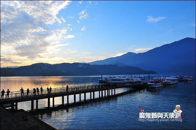 《南投景點美食》日月潭朝霧碼頭日出 埔里鹹油條 恆吉城早餐店蔥油餅加蛋