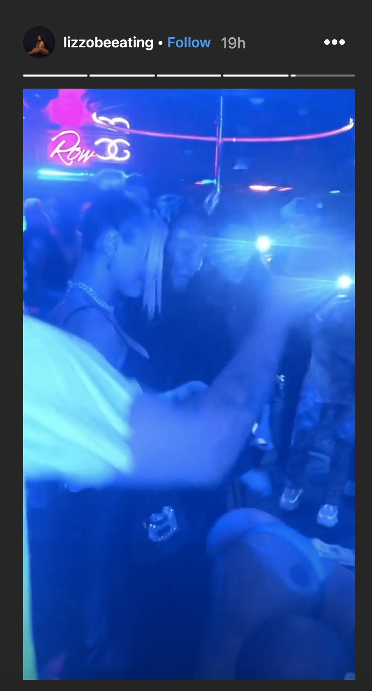 Lizzo shared video of Dua Lipa dancing and throwing money at strippers. (Photo: Lizzo via Instagram)