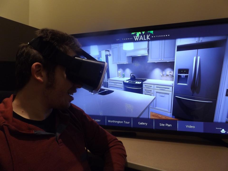 Writer Aaron Broverman explores virtual kitchen in real time. (Aaron Broverman)