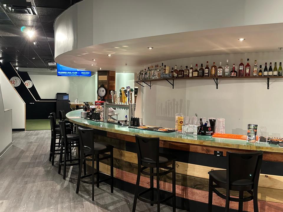 Golf Lounge 18 opened its newest location at the South Shore Plaza on Feb. 17, 2024.