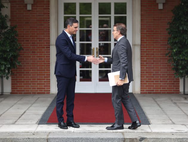 Sánchez y Feijóo, en Moncloa. (Photo: Europa Press News via Getty Images)