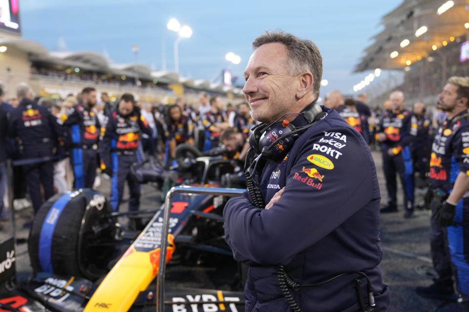 El jefe de la escudería de Red Bull Christian Horner en la pista antes del Gran Premio de Bahrein el sábado 2 de marzo del 2024. (AP Foto/Darko Bandic)