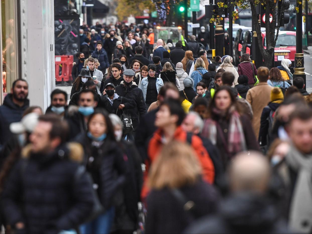 <p>Crowds of shoppers on Oxford Street after lockdown</p> (Getty)