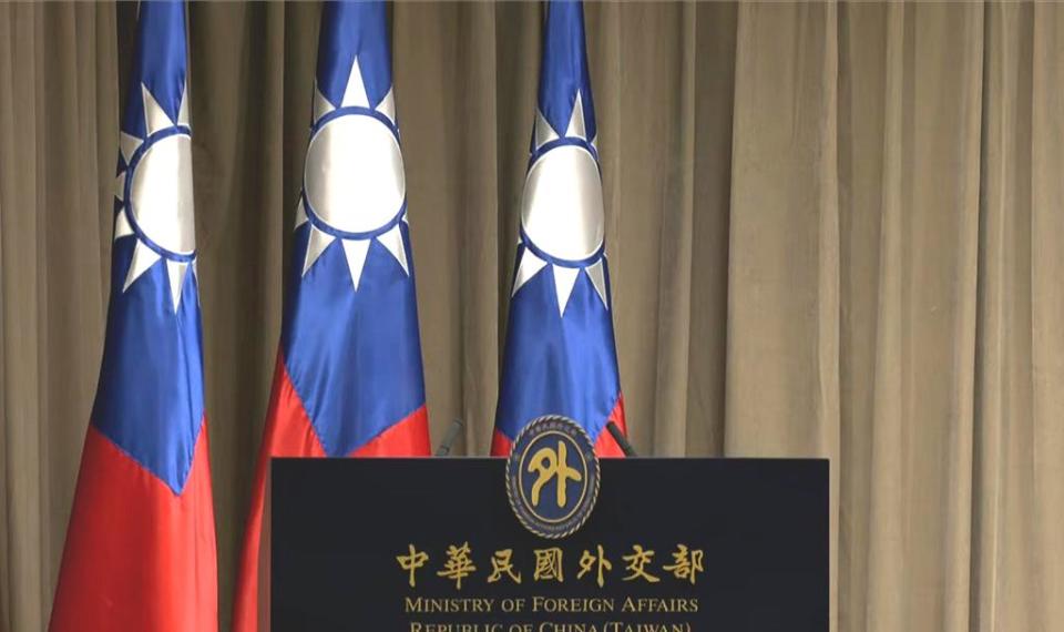 外交部次長田中光5日宣布中華民國與諾魯共和國斷交，並透露諾魯曾向我國索取巨額的經濟援助，並就台灣及中國大陸提供的援助方案進行比價。（資料照片）