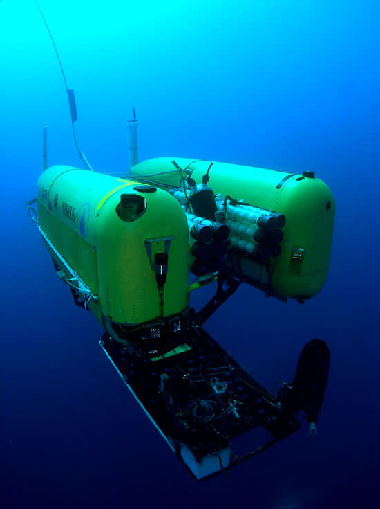Underwater Nereus robot investigates hydrothermal vents along Earth’s deepest mid-ocean ridge in the Cayman Trough. This unique vehicle can operate either as an autonomous, free-swimming robot for wide-area surveys, or as a tethered vehicle for