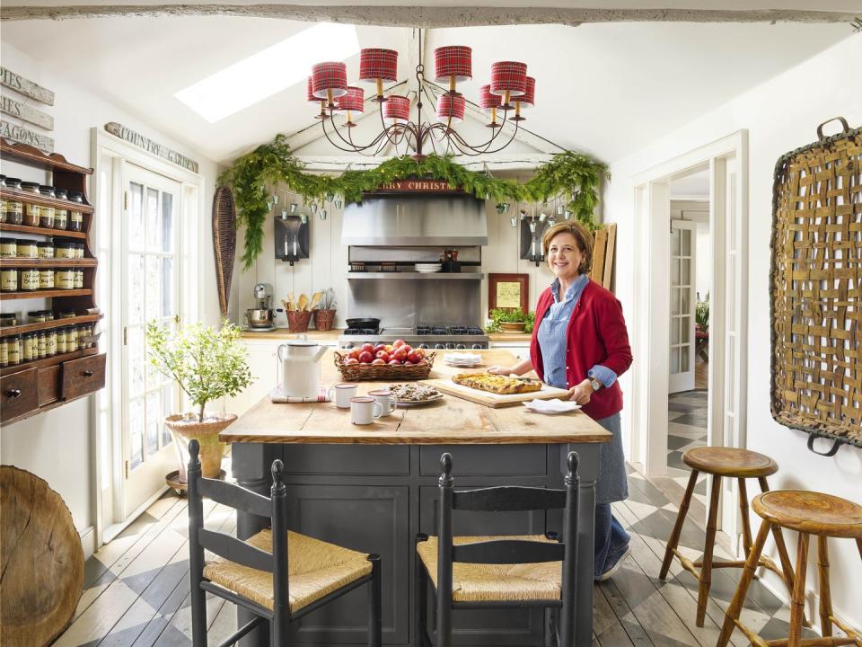 Mad-for-Plaid Christmas Kitchen