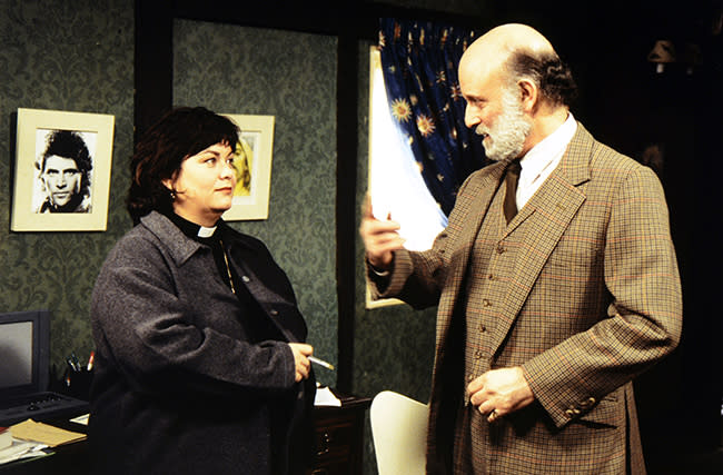 Vicar of Dibley star Gary Waldhorn dies aged 78