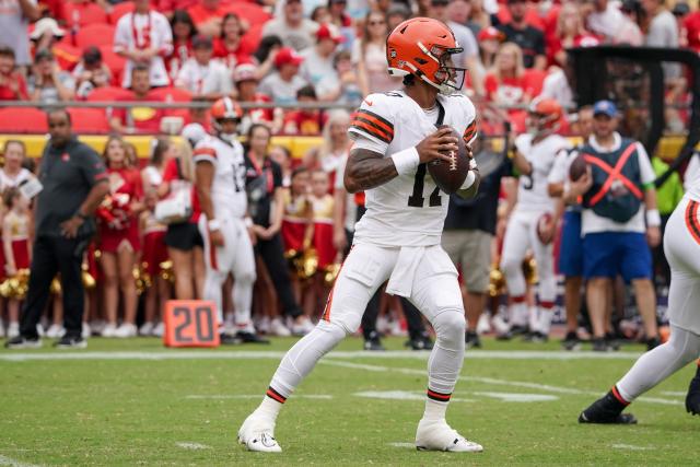 Browns QB Deshaun Watson sitting out with shoulder injury; rookie