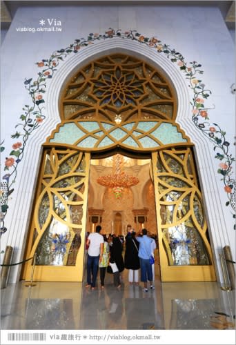 【阿布達比旅遊】謝赫扎耶德大清真寺(Sheikh Zayed Grand Mosque)～超美！世界造價最高的清真寺