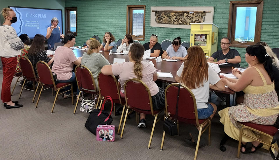 An English class taught for Ukrainian immigrants at the Asian Community and Cultural Center. (Lee Kreimer)