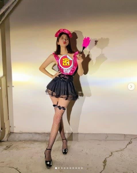 韓國網拍女神Moon在IG曬出性感女僕裝扮，火辣身材瞬間成為焦點。（圖／翻攝自@vivamoon IG）
