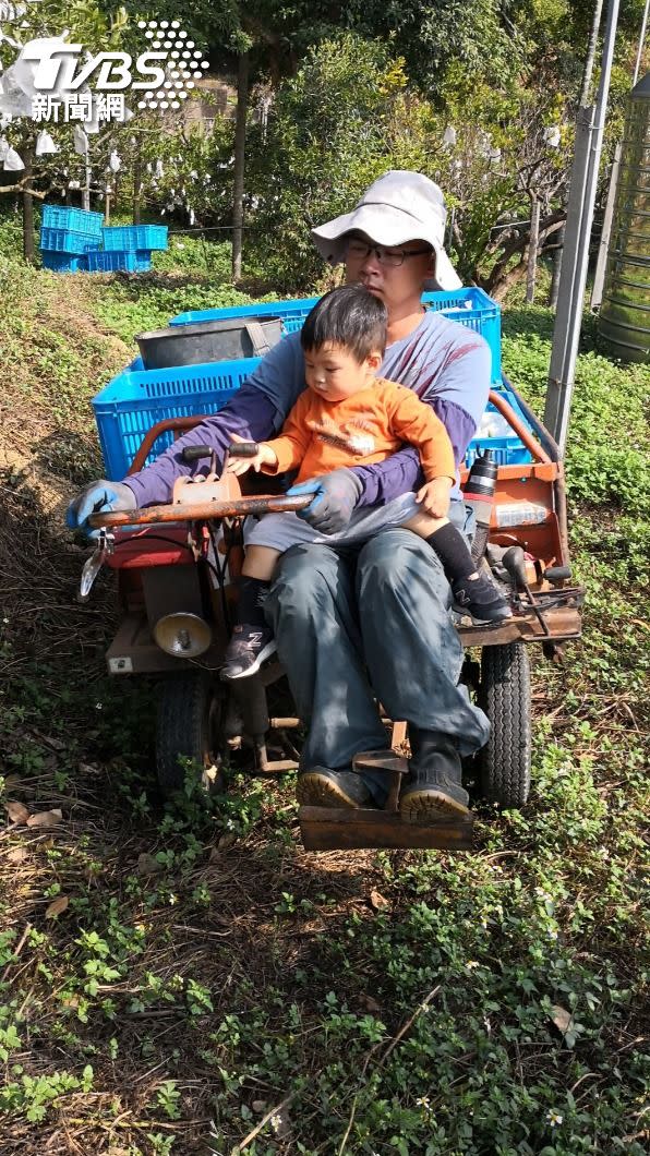 青農趙子維認為讓小孩生活在自然環境裡，認識各種生物昆蟲，讓他對這片土地更有情感連結。