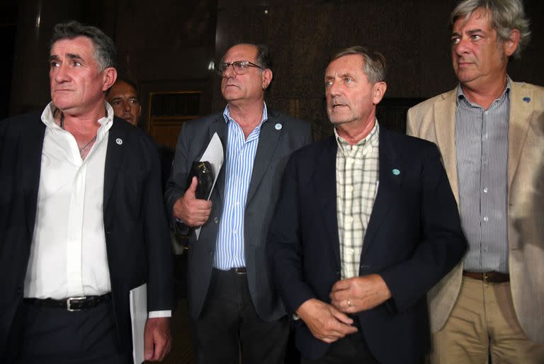 Carlos Achetoni (Federación Agraria), Jorge Chemes (CRA), Elbio Laucirica (Coninagro) y Nicolás Pino (SRA), tras la reunión con el ministro de Economía, Sergio Massa,