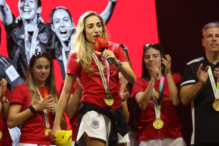 Olga Carmona durnate su discurso en la celebración del Mundial 