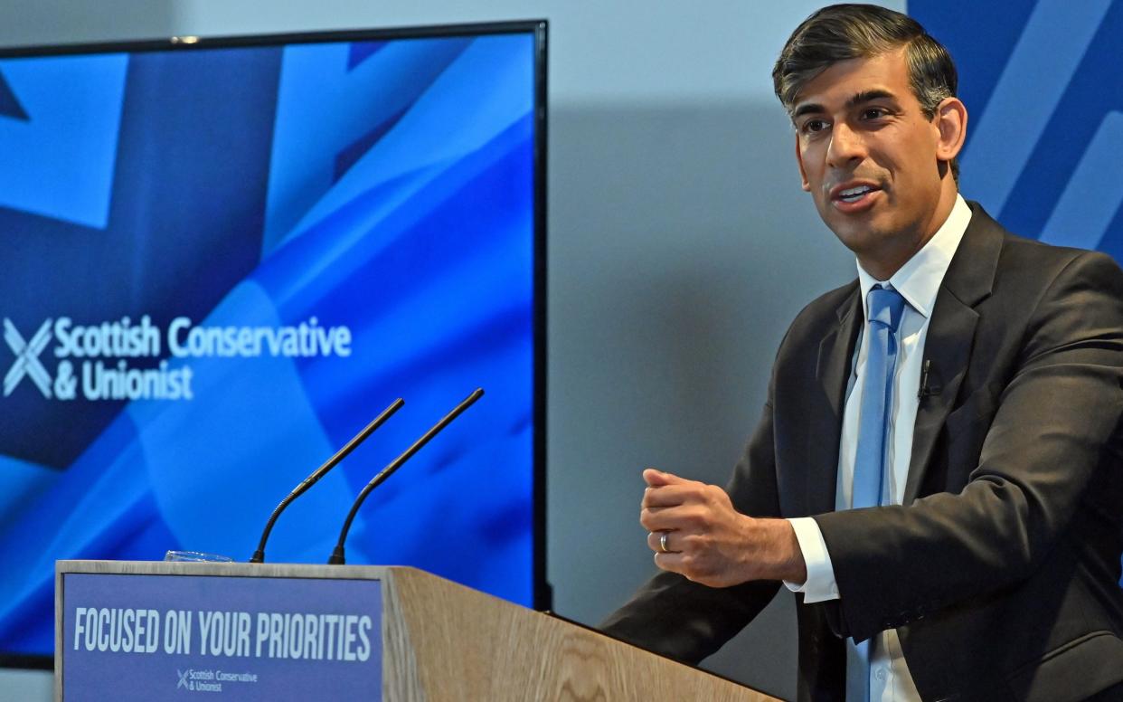 Rishi Sunak in plea for unity