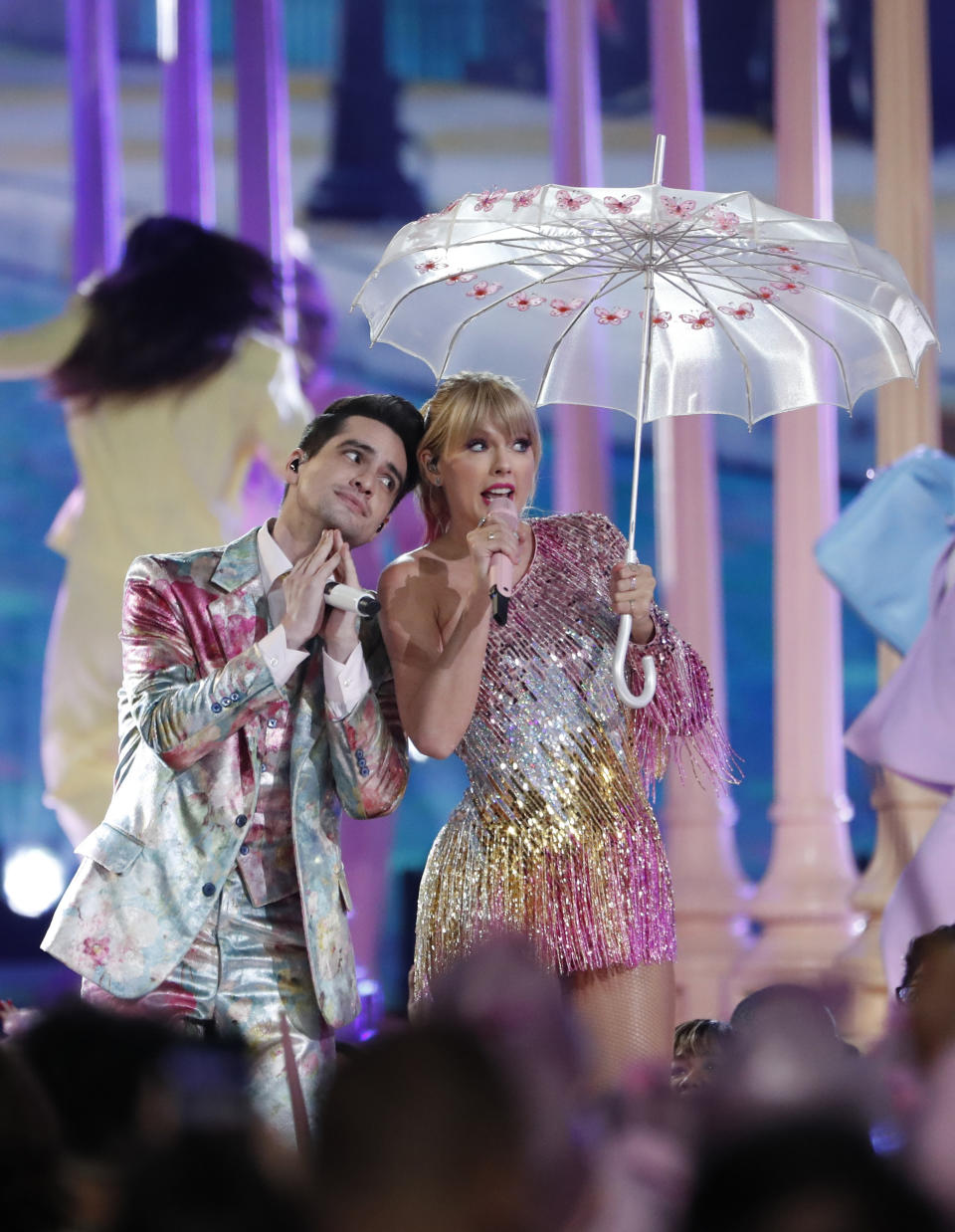 2019 Billboard Music Awards- Show - Las Vegas, Nevada, U.S., May 1, 2019 - Brendan Urie and Taylor Swift perform to open the show. REUTERS/Mario Anzuoni