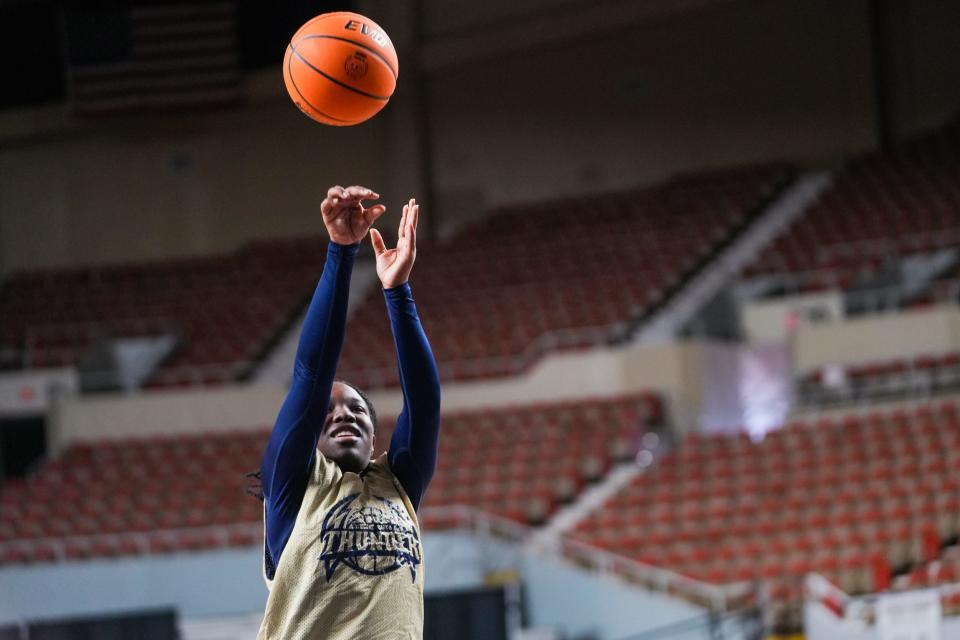 Desert Vista point guard Wrenwyck (Shay) Ijiwoye (44) shoots the ball during a media day practice at the Arizona Veterans Memorial Coliseum on Friday, March 3, 2023, in Phoenix. 