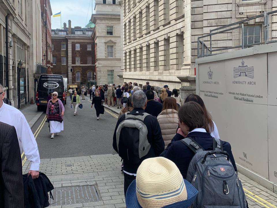 This line wrapped around a massive building, but went quickly.