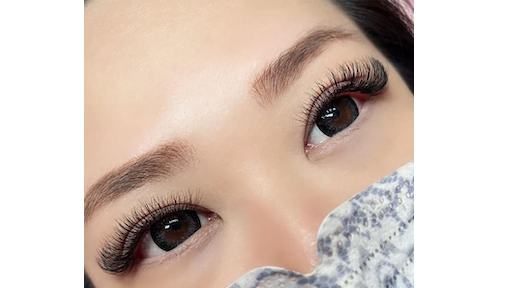 Best Eyelash Extensions in Singapore That are Long-Lasting and Comfortable