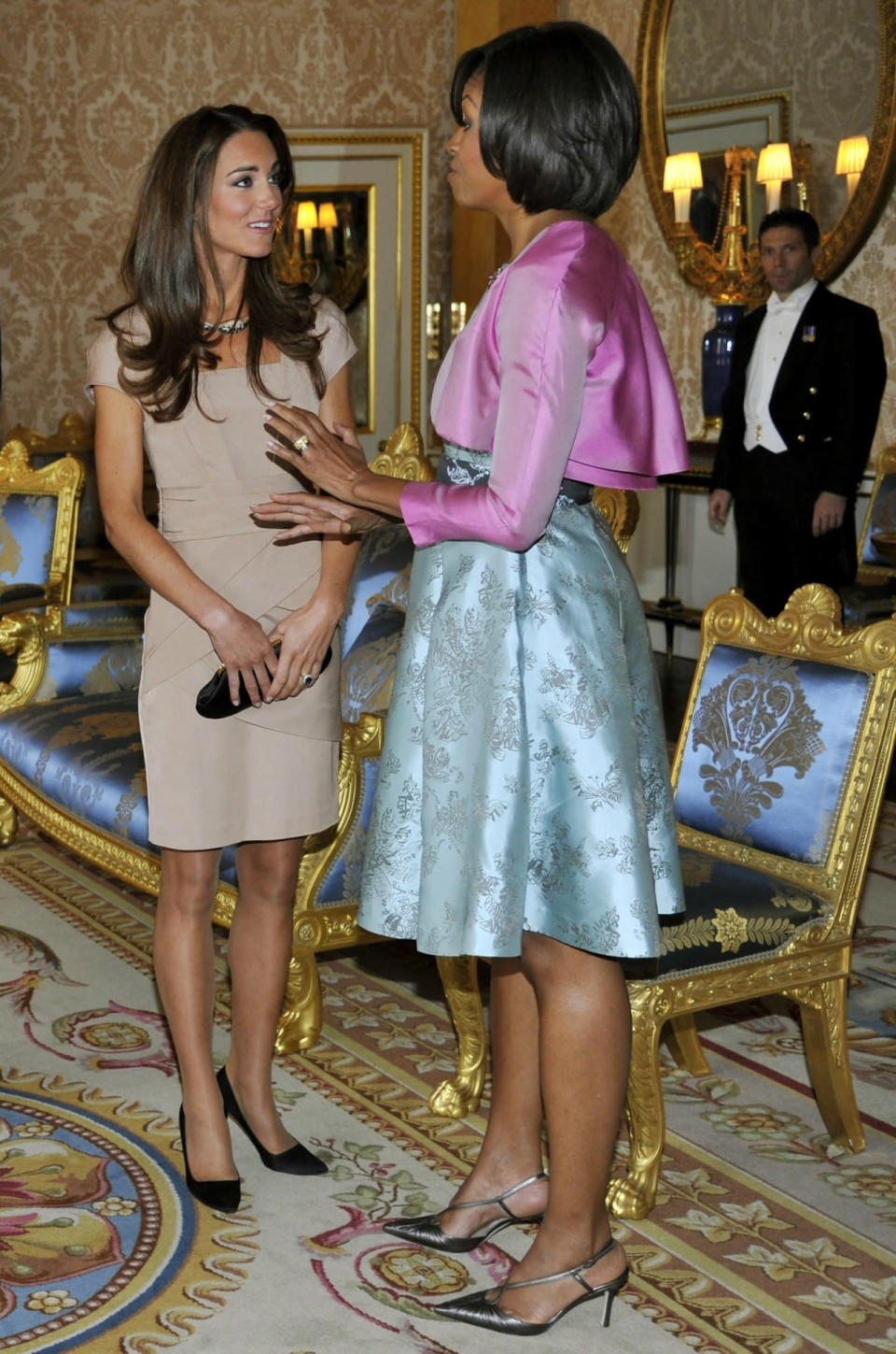 <p>Kate again wore Reiss for a meeting with Barack and Michelle Obama. Wearing a camel dress, she finished the look with a silk Anya Hindmarch clutch and black L.K. Bennett heels. </p><p><i>[Photo: PA]</i></p>
