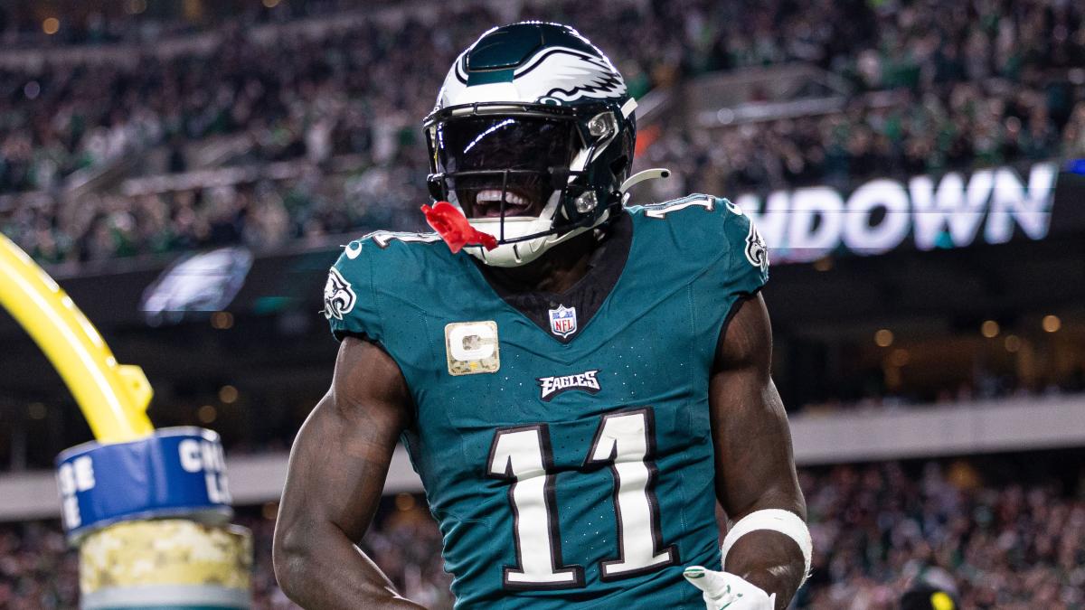 Breer : les Patriots se sont renseignés sur le commerce d’AJ Brown avec les Eagles