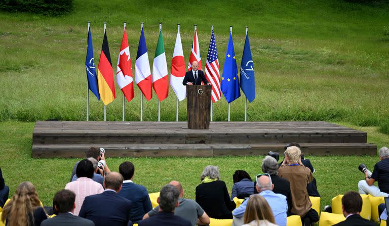 El canciller alemán, Olaf Scholz, brinda un discurso en la cumbre del G-7. (Foto- Archivo)