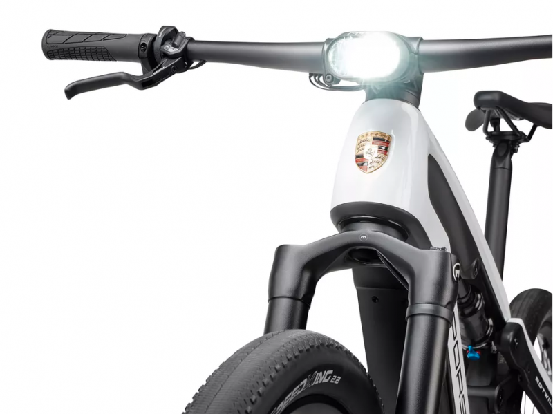 健康奢侈品新選擇─Porsche 推出「Sport」和「Cross」電動腳踏車
