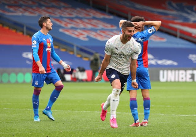 Ferran Torres celebrates the second goal