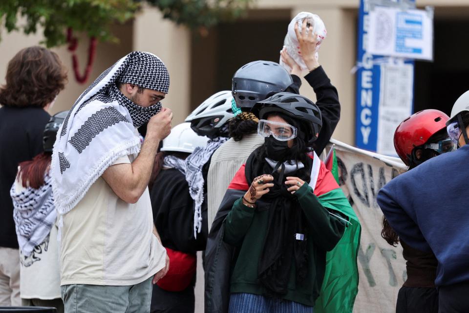 Anti-Israel protesters at UC, Irvine