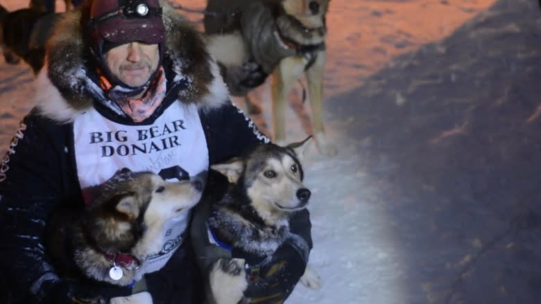 Alaskan musher Allen Moore wins 2018 Yukon Quest