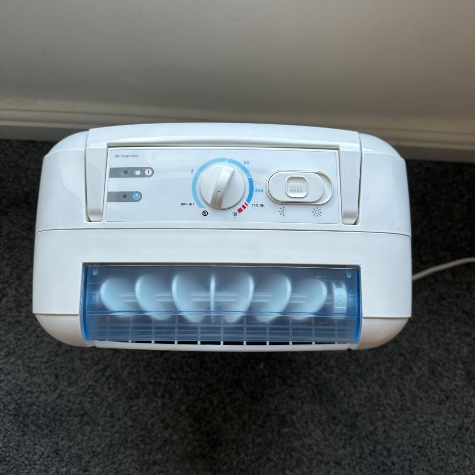 DD1 SIMPLE MK3 Dehumidifier 7.5L