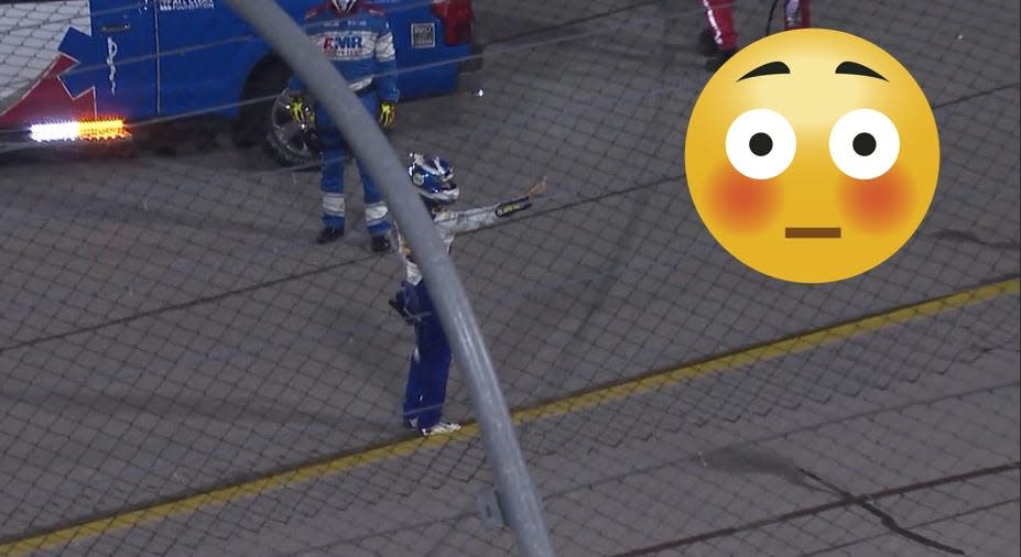 NASCAR Chase Elliot middle finger