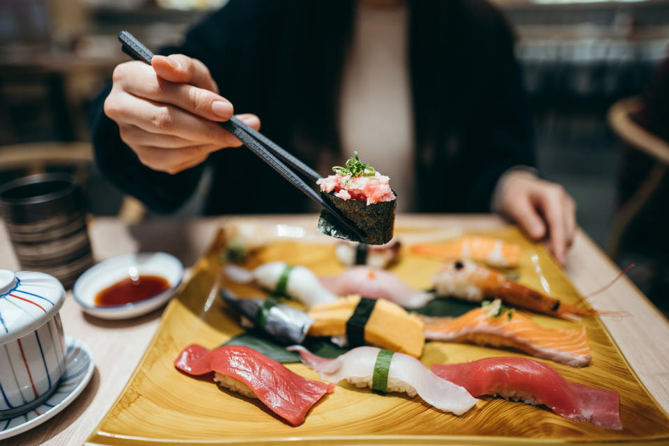 壽司米、冰地瓜含有抗性澱粉，熱量比普通澱粉更低。（圖片來源：Getty Image）