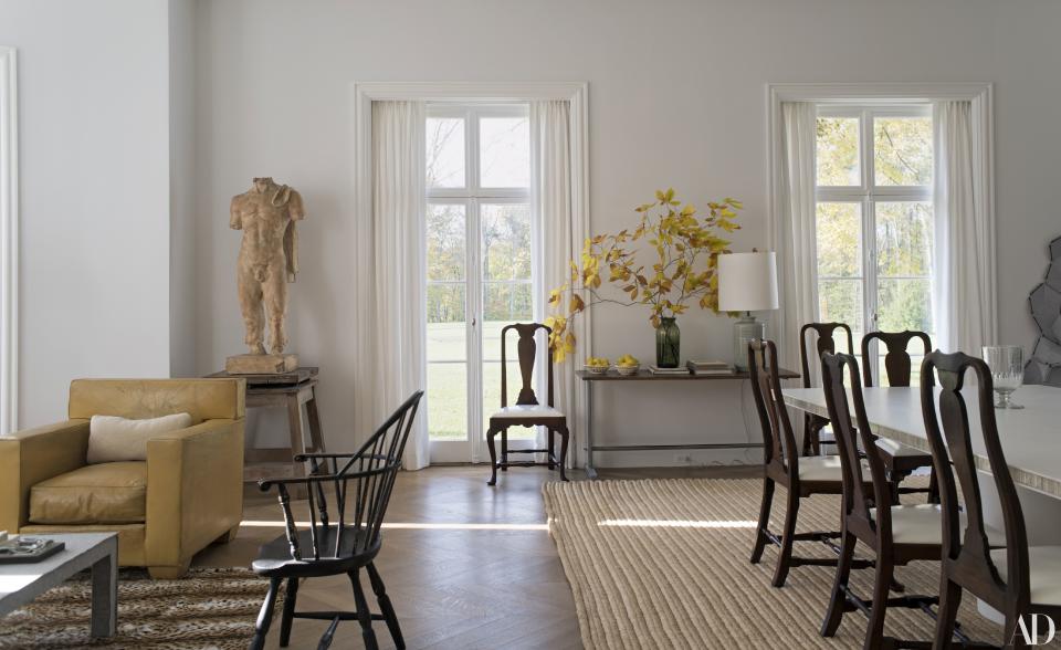 Another view of the dining room.