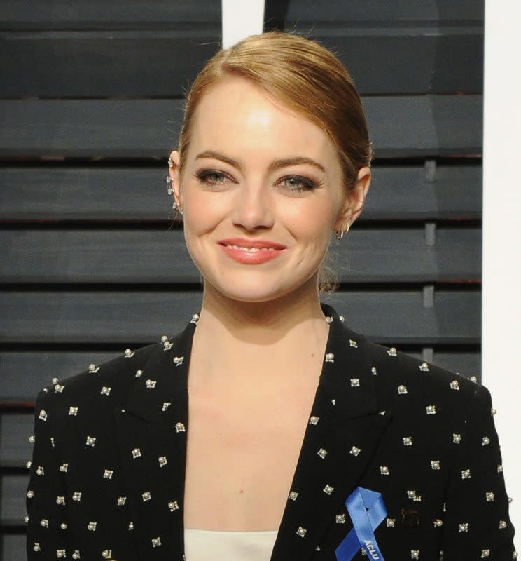 Emma Stone didn't attend Jacob Staudenmaier’s prom, but she did send him a thoughtful gift. (Photo: Getty Images)