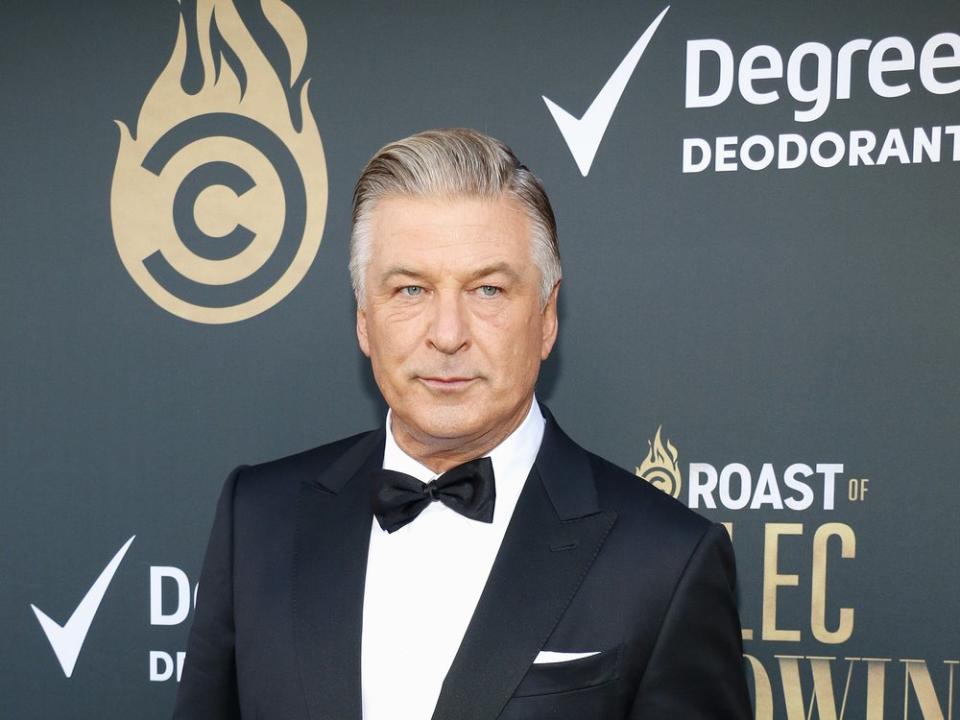 Alec Baldwin erschoss am Set von "Rust" versehentlich die Kamerafrau Halyna Hutchins. (Bild: Tinseltown / Shutterstock.com)