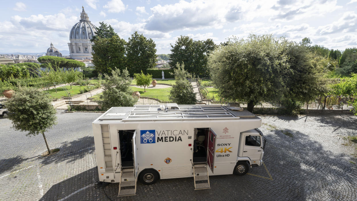  A Sony-powered production truck for Vatican Media. 