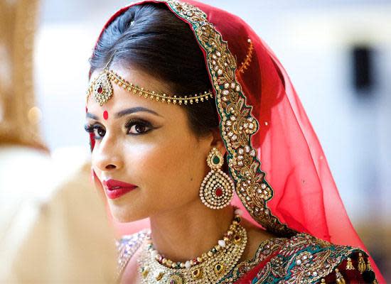 Traditional Indian Bride Nude - Style Guide For Modern Indian Brides To Achieve Minimal Look On Their  Wedding