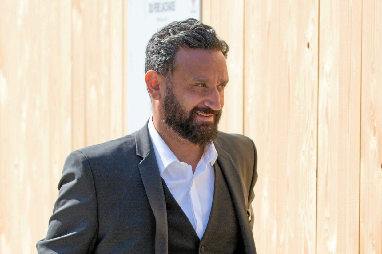 Cyril Hanouna aux Obsèques de Regine, au cimetiere du Pere Lachaise, le 9 mai 2022.  - Credit:MPP/SIPA 