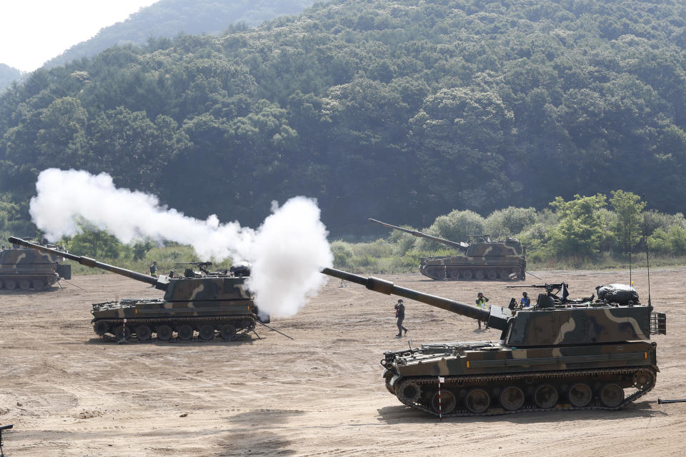 A South Korean army K-9 self-propelled howitzer fires during the annual exercise in Paju, South Korea, near the border with North Korea, Tuesday, June 23, 2020. A South Korean activist said Tuesday hundreds of thousands of leaflets had been launched by balloons across the border with North Korea overnight, after the North repeatedly warned it would retaliate against such actions. (AP Photo/Ahn Young-joon)