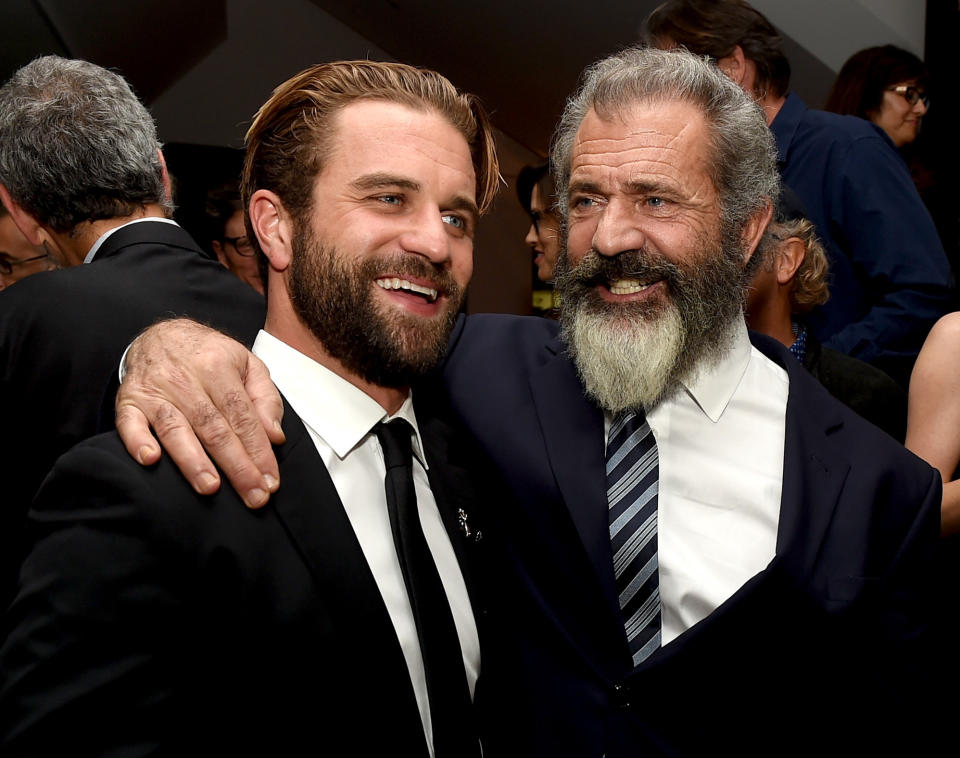 "La gente dice que me parezco a mi padre. Ojalá", aseguró Milo Gibson en una entrevista con <a href="https://www.thetimes.co.uk/article/milo-gibson-people-say-i-look-like-my-dad-i-wish-zpk9v5ndd" rel="nofollow noopener" target="_blank" data-ylk="slk:The Times;elm:context_link;itc:0;sec:content-canvas" class="link ">The Times</a> en 2018. Aunque él no lo crea, es más que evidente su similitud con el artista. (Foto: Kevin Winter / Getty Images)