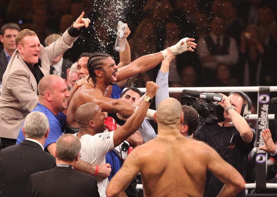 David Haye celebratees becoming heavyweight world champion