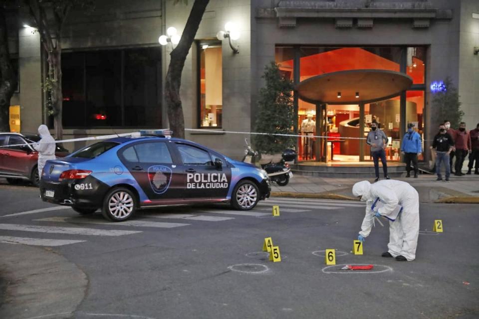 La pareja del policía asesinado ayer en la zona del Malba aseguró que las leyes que regulan el accionar de los agentes tienen que cambiar